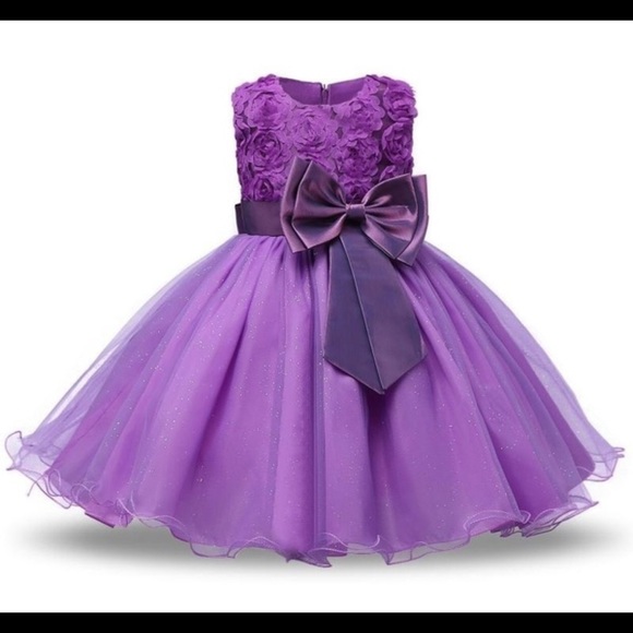 Kids dress for ages 3 and up sizes - Picture 6 of 7